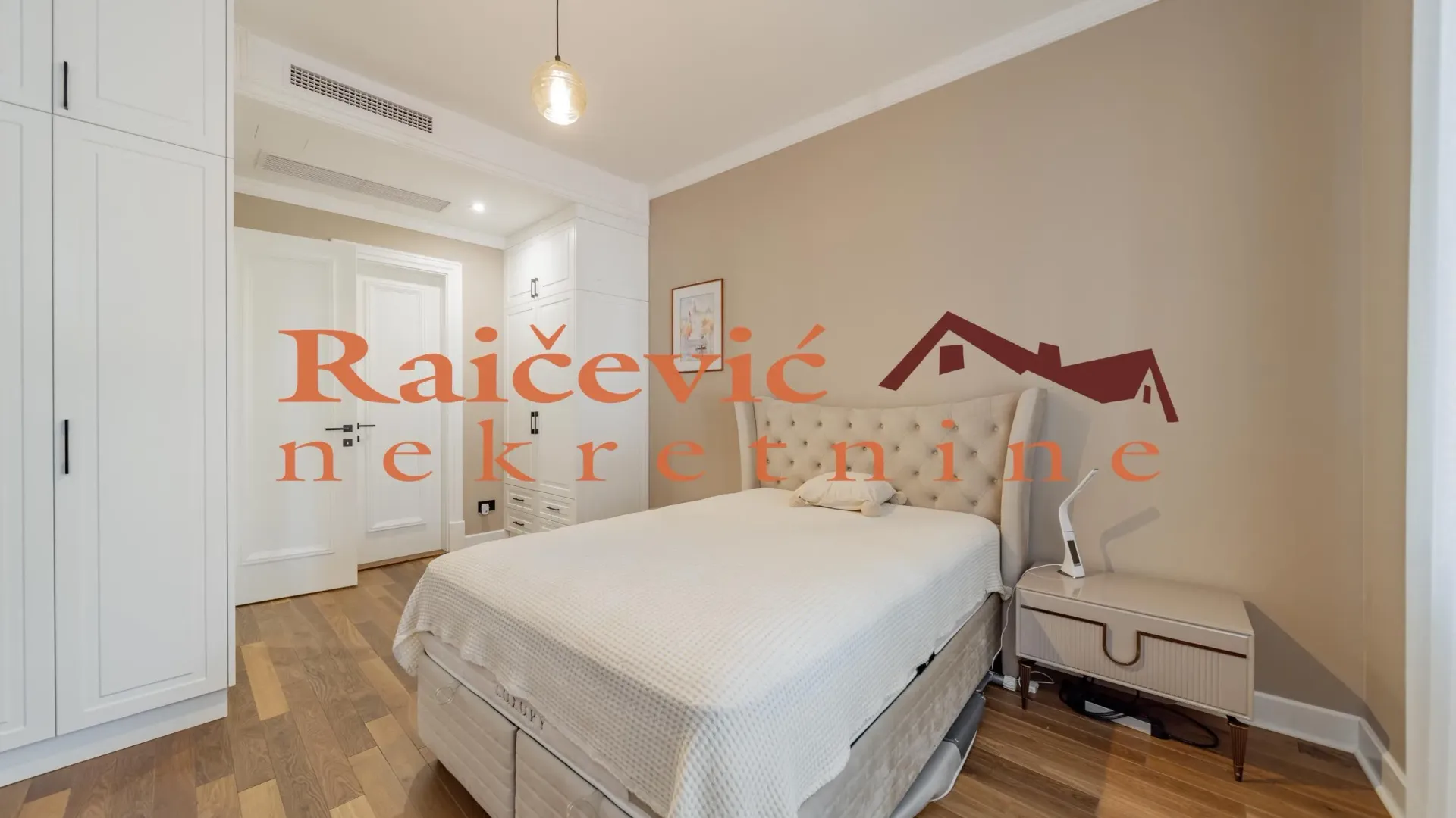 Prodaja, trosoban stan, 102m², Zemun Sve Podlokacije, Beograd
