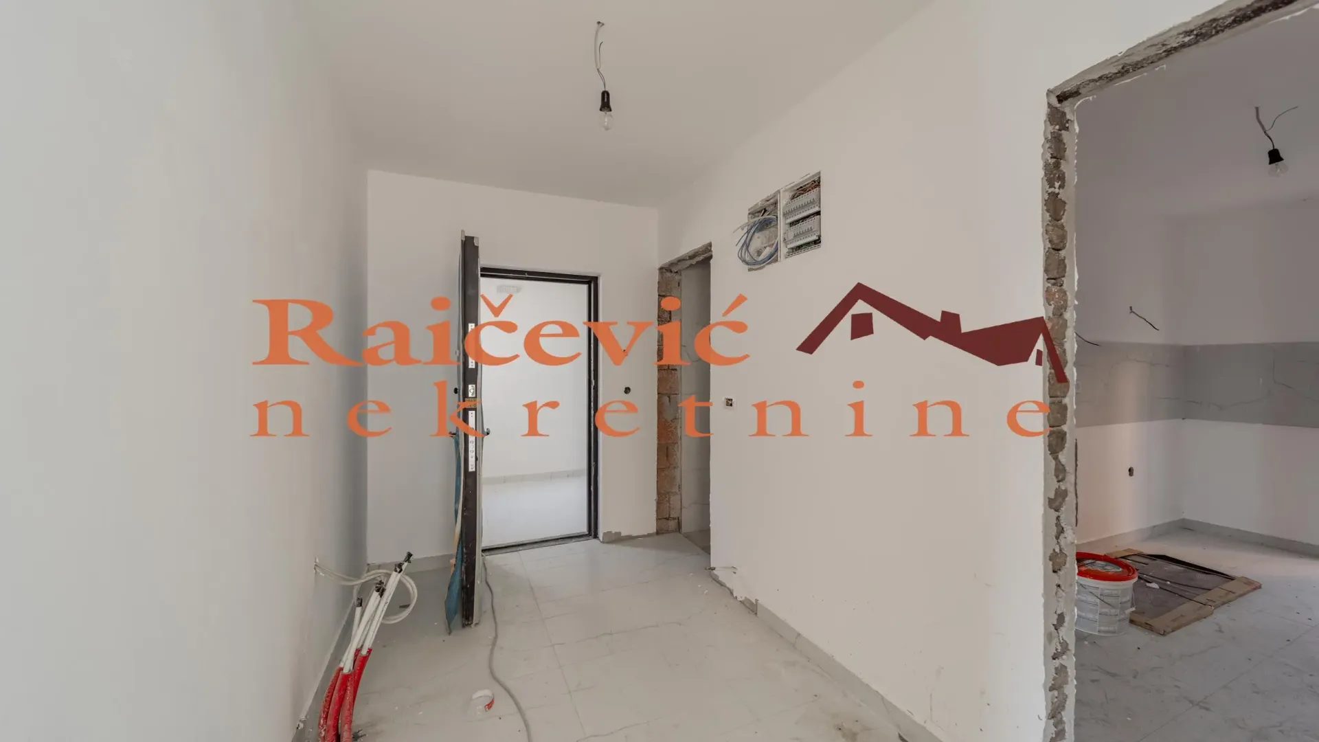 Prodaja, trosoban stan, 82m², Grocka, Beograd