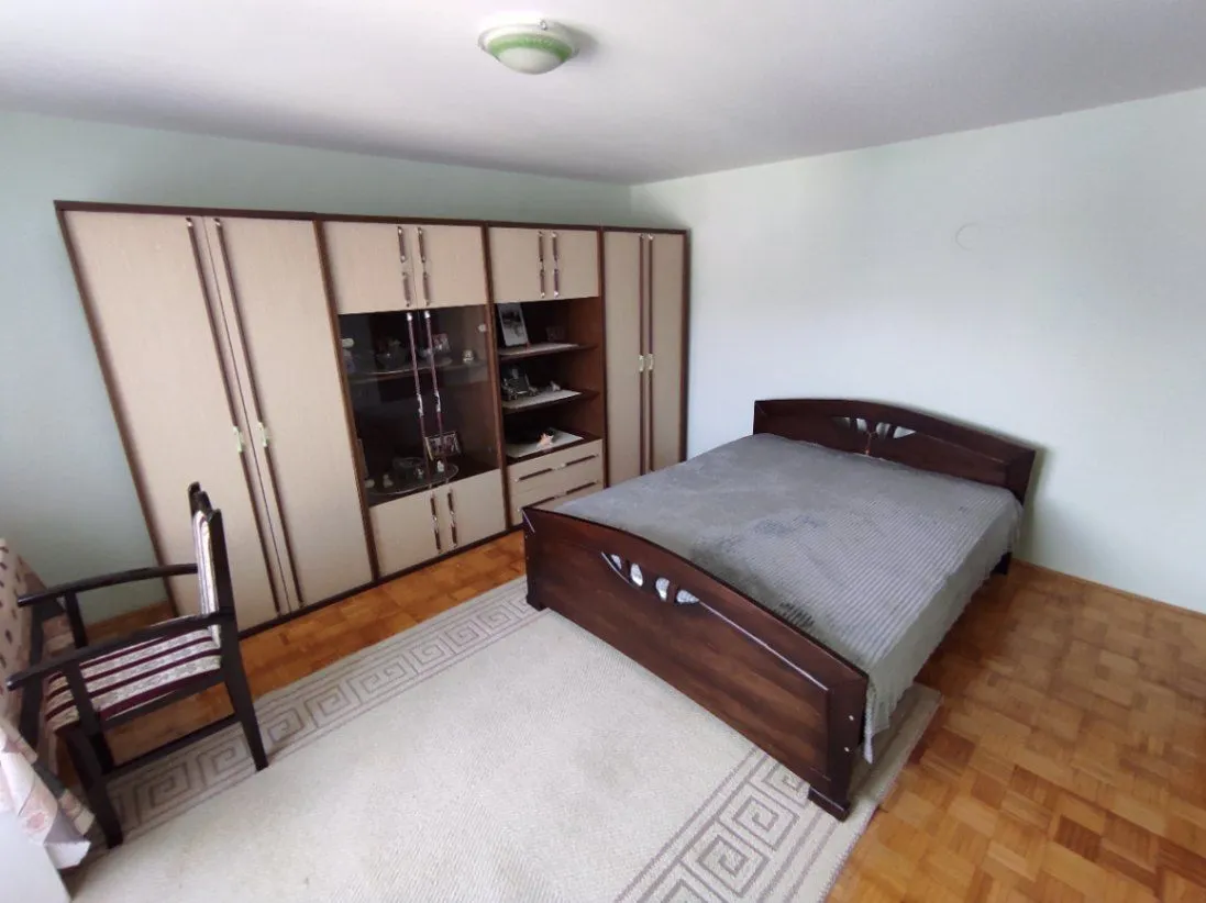 Prodaja, petosoban stan, 130m², Centar, Kraljevo