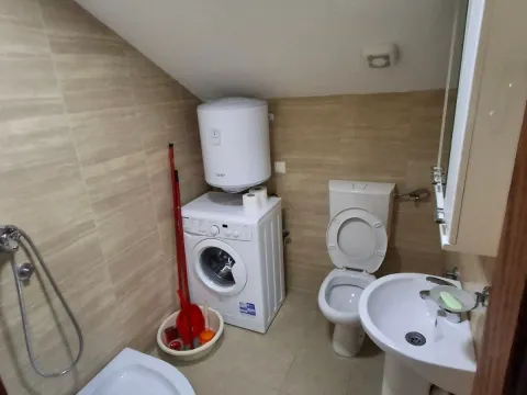 Izdavanje, garsonjera, 22m², Dalmatinska ulica, Podgorica - image 7