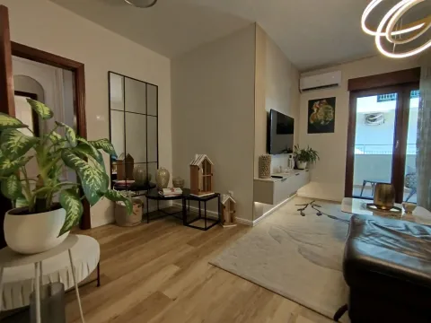 Prodaja, stan, 72m², Vezirov Most, Podgorica - image 2