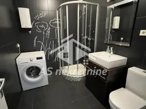 Izdavanje, četvorosoban stan, 120m², Voždovac Sve Podlokacije, Beograd - image 16