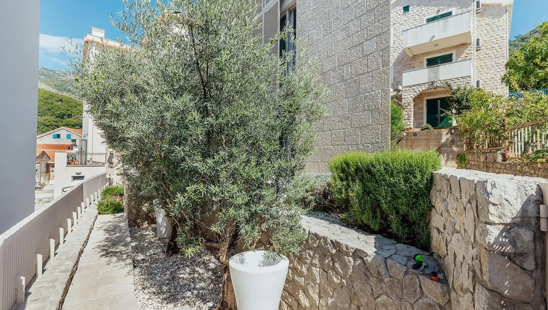Sale, house, 320m², Pržno, Budva