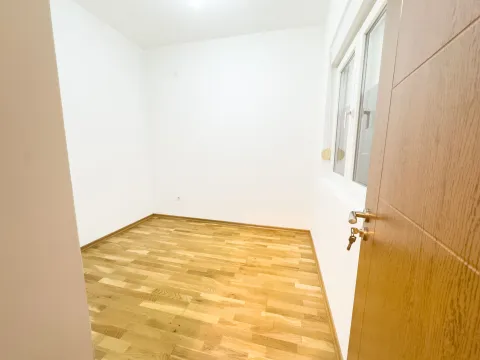 Rent, two bedroom apartment, 58m², Ljubović, Podgorica - image 6