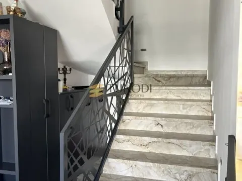 Prodaja, stan, 145m², Sremska Kamenica, Petrovaradin - image 16