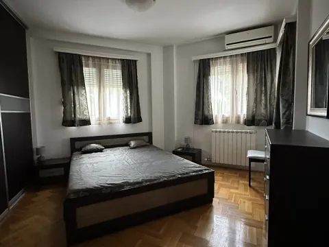 Izdavanje, dvosoban stan, 65m², Centar, Podgorica - image 8