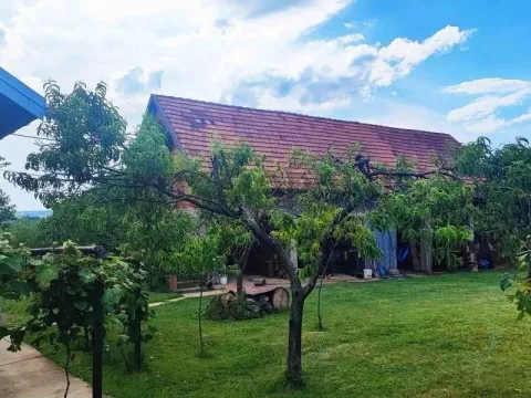 Sale, house, 251m², Barajevo (mesto), Barajevo - image 2