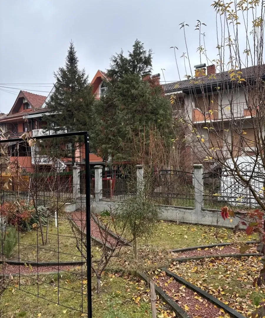 Prodaja, kuća, 274m², Tavrića obori, Jagodina