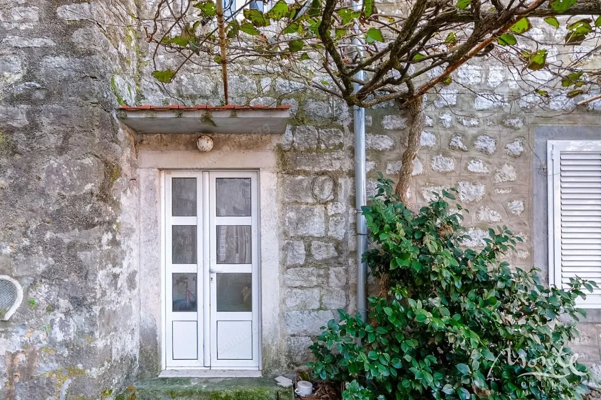 Sale, house, 126m², Kostanjica, Kotor