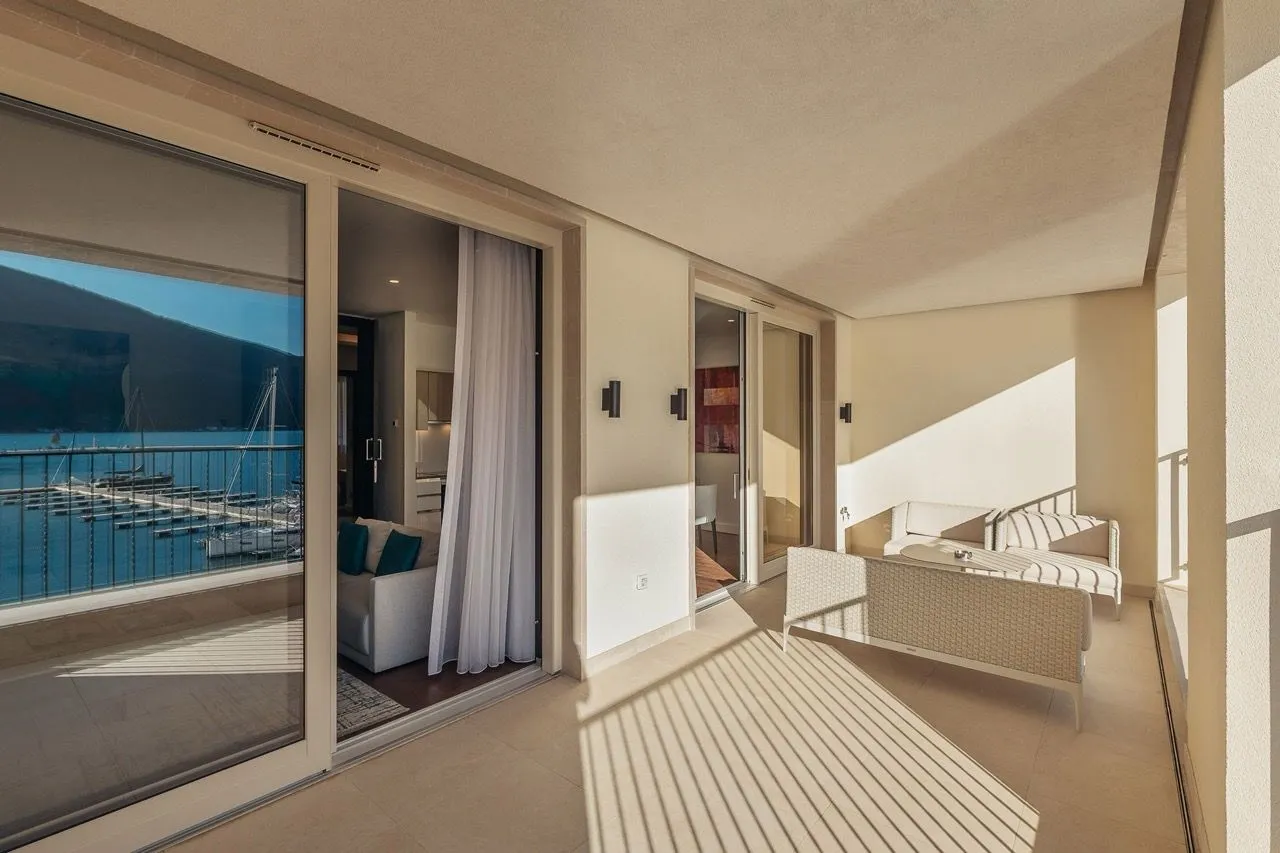 Prodaja, trosoban stan, 120m², Kumbor, Herceg Novi