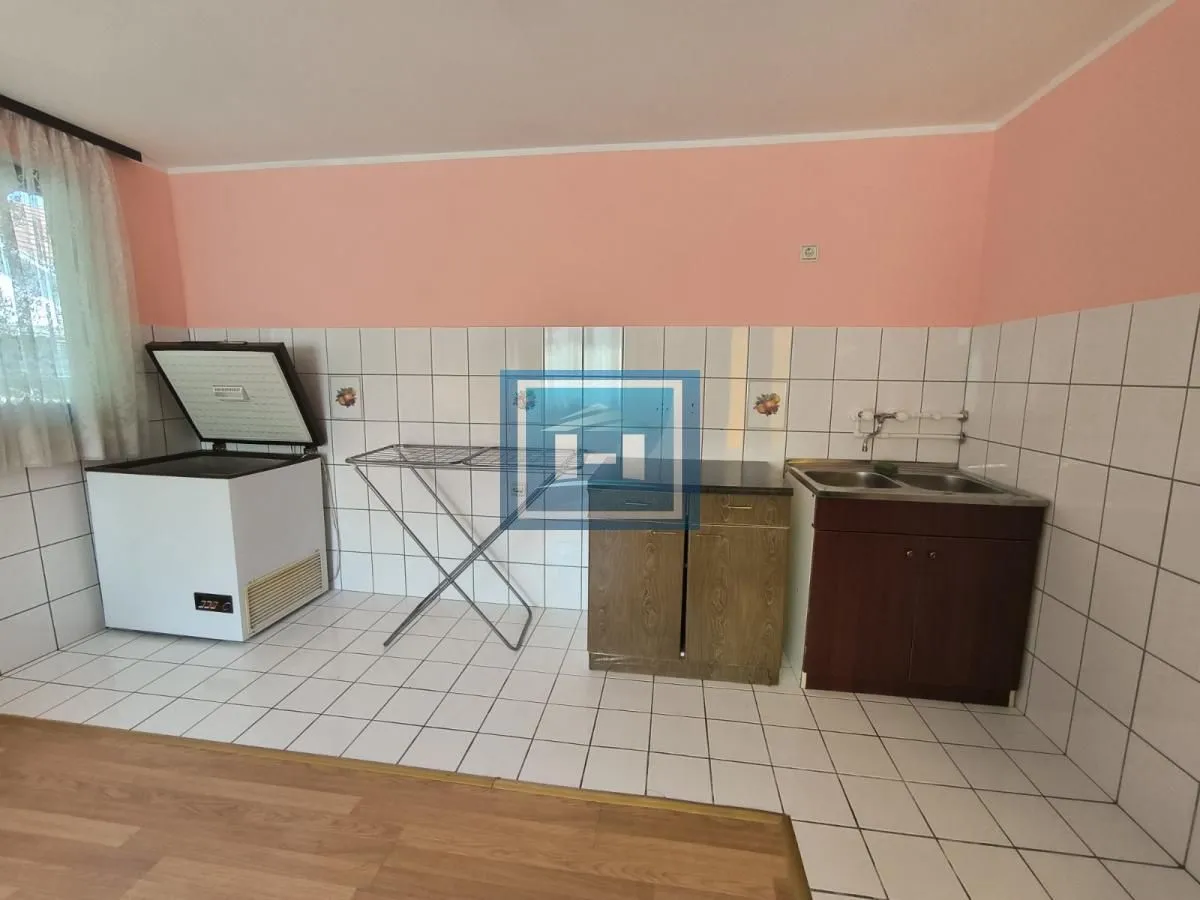 Rent, one bedroom apartment, 35m², Ćuprija, Srbija