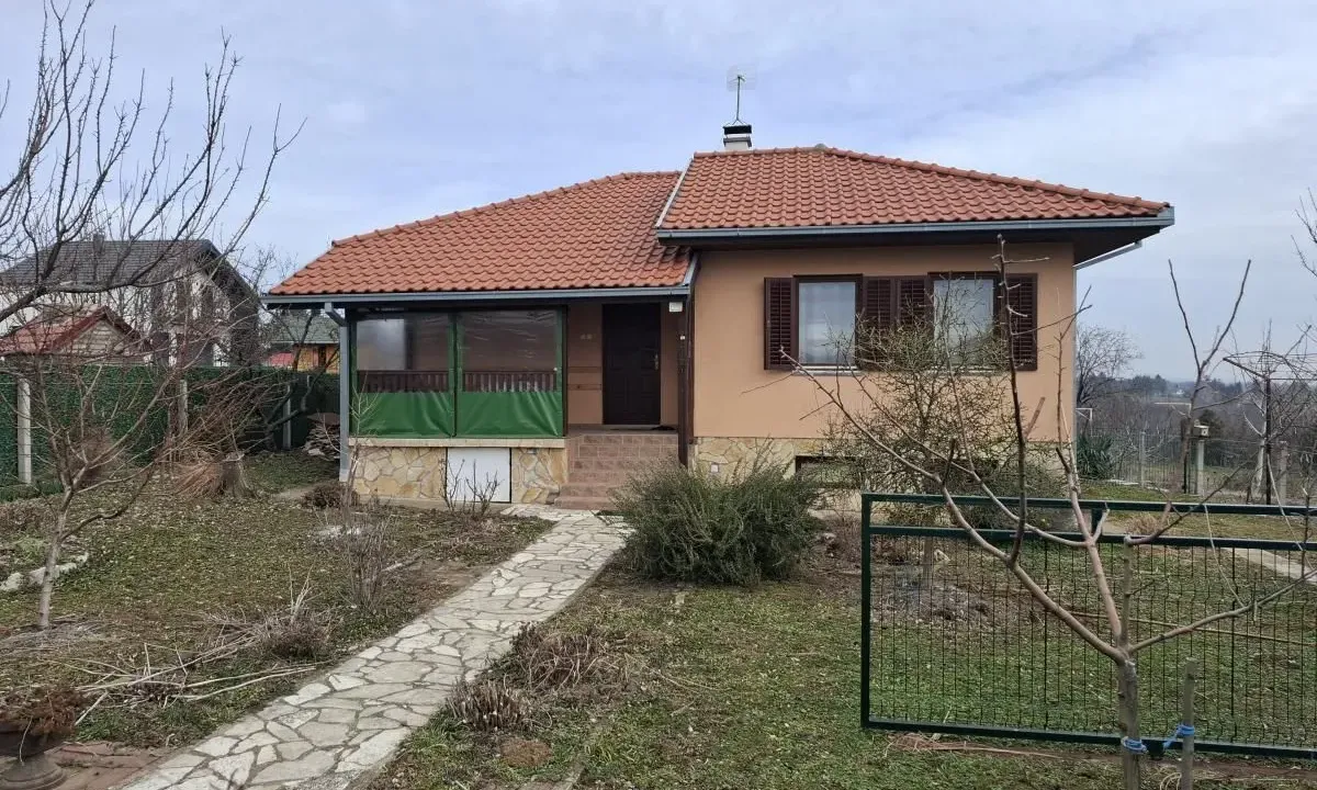 Sale, house, 71m², Inđija, Srbija