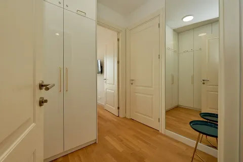 Sale, two bedroom apartment, 67m², Bečići, Budva - image 3