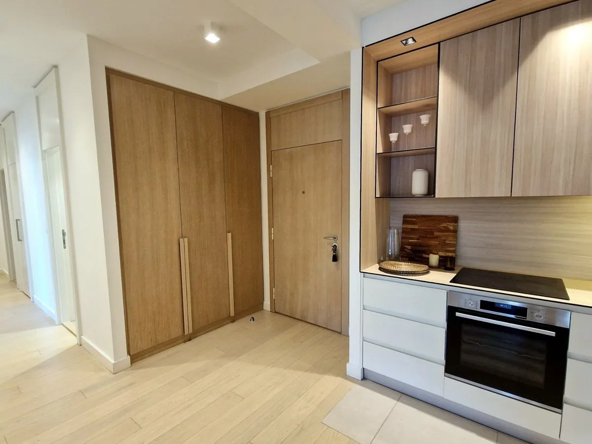 Sale, four bedroom apartment, 122m², Beograd Na Vodi, Beograd