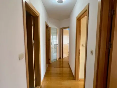 Izdavanje, trosoban stan, 113m², Preko Morače, Podgorica - image 8