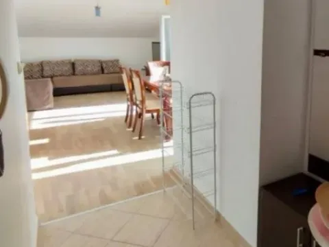 Sale, two bedroom apartment, 76m², Centar, Budva - image 2