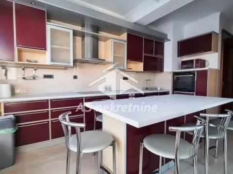 Rent, three bedroom apartment, 120m², Stari Grad, Beograd - image 7