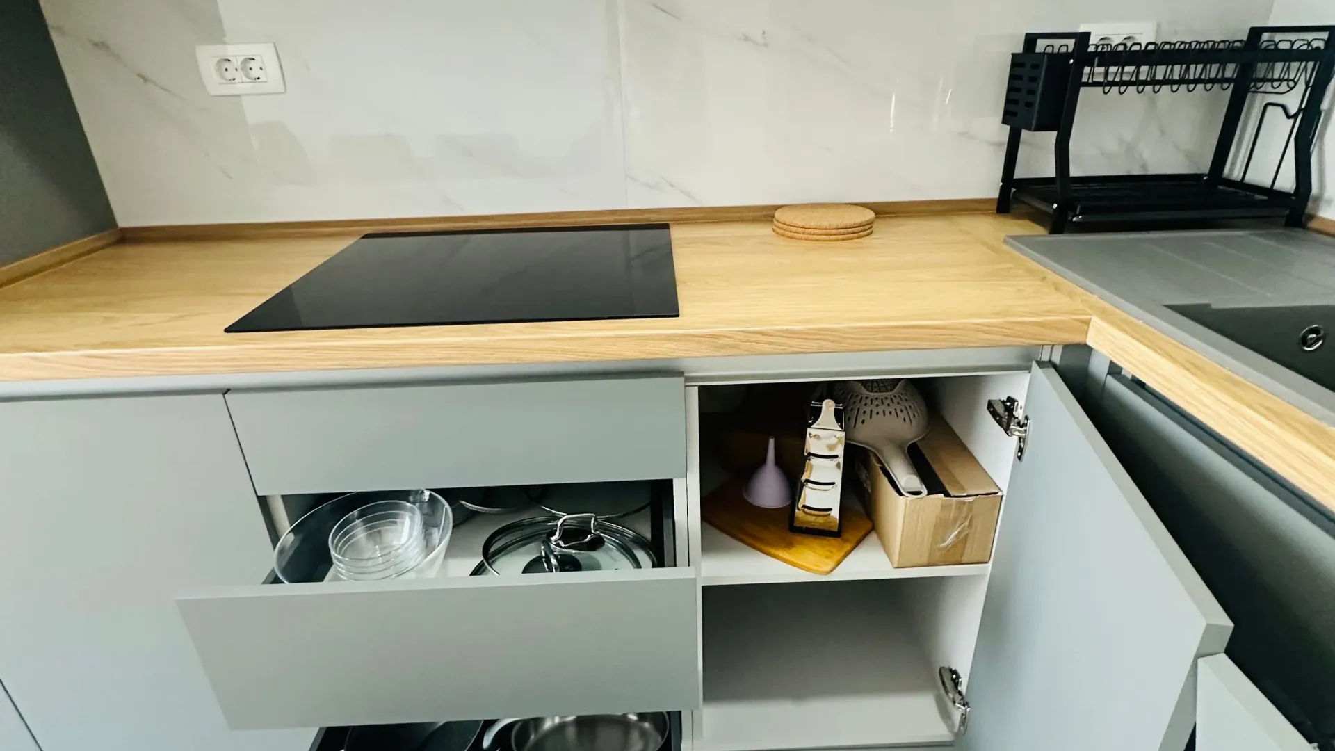 Izdavanje, dvosoban stan, 65m², Rozino, Budva