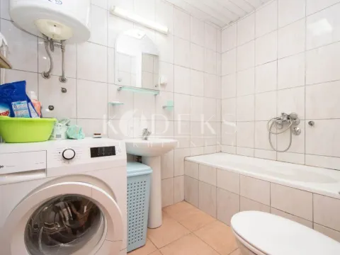 Rent, two bedroom apartment, 61m², Blok 9, Podgorica - image 7