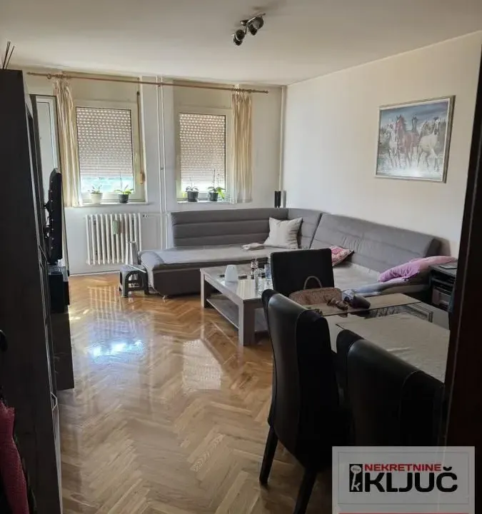 Prodaja, dvosoban stan, 73m², Novo naselje, Novi Sad