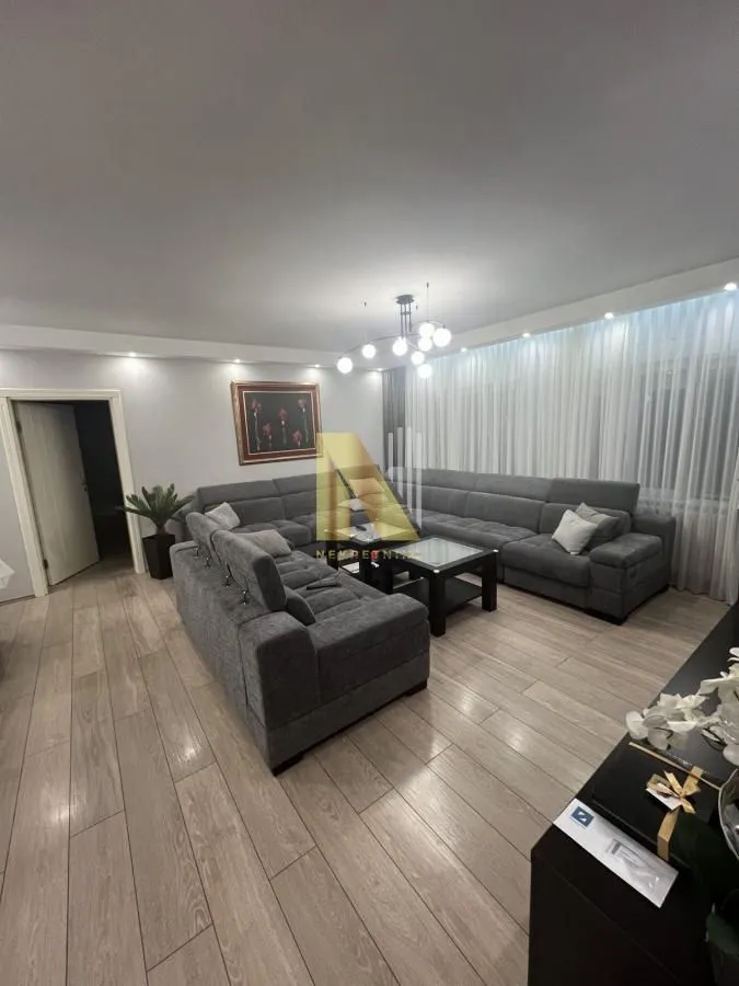 Sale, four bedroom apartment, 105m², Centar, Novi Sad