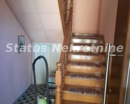 Prodaja, kuća, 194m², Šid, Srbija - image 59