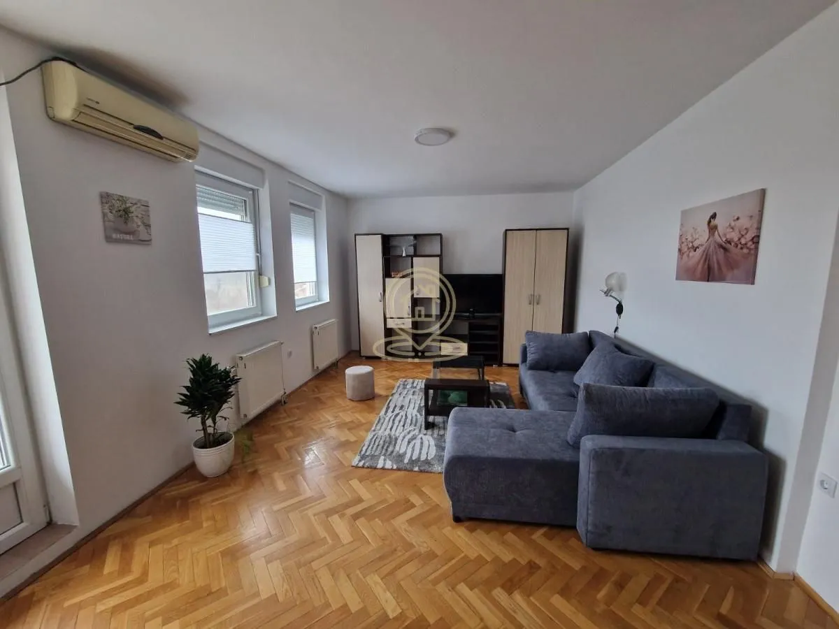 Izdavanje, dvosoban stan, 50m², Novo naselje, Novi Sad