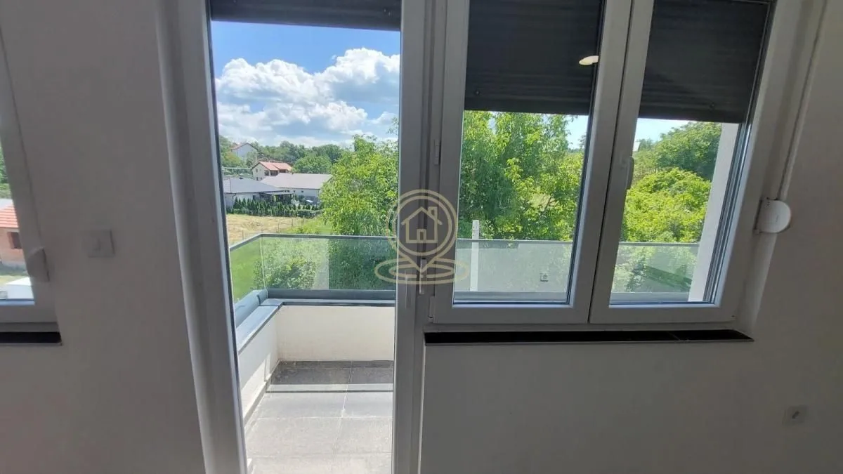 Prodaja, četvorosoban stan, 78m², Sremska Kamenica, Petrovaradin