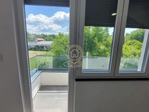 Prodaja, četvorosoban stan, 78m², Sremska Kamenica, Petrovaradin - image 3