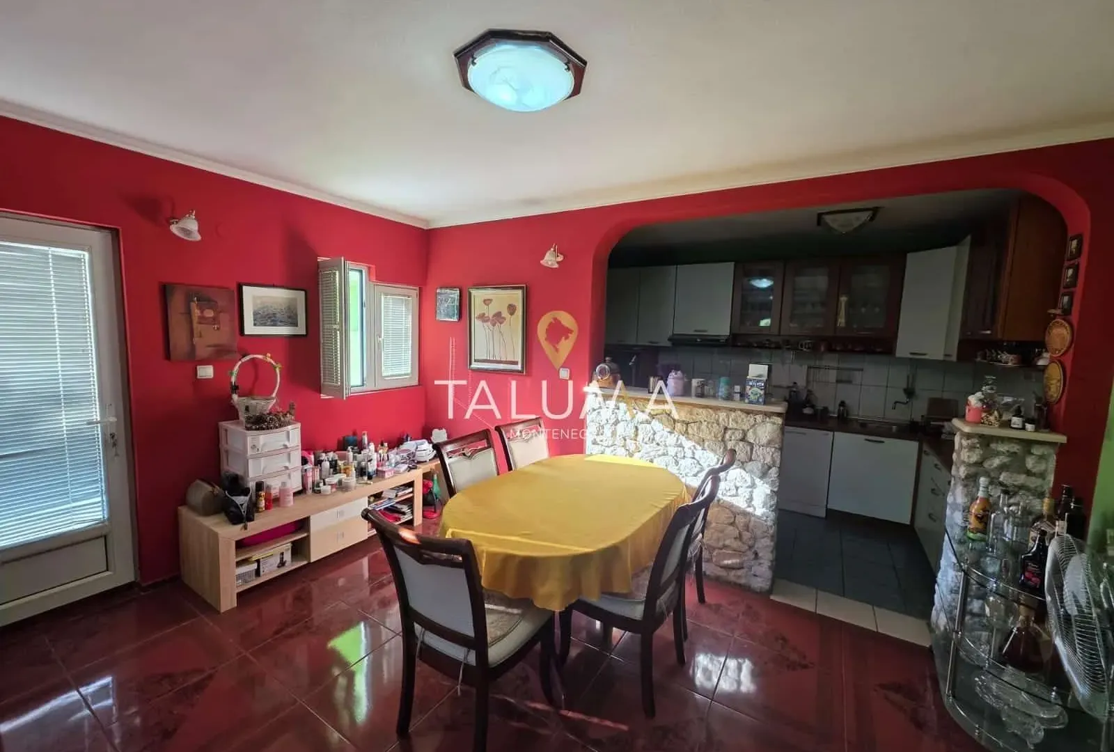 Izdavanje, kuća, 200m², Zagorič, Podgorica