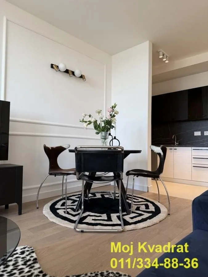 Prodaja, četvorosoban stan, 114m², Savski Venac, Beograd