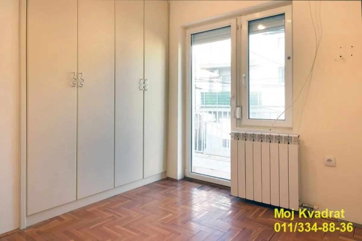 Prodaja, kuća, 143m², Uciteljsko Naselje, Zvezdara Sve Podlokacije