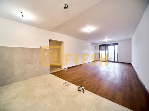 Prodaja, trosoban stan, 127m², Tološi, Podgorica - image 5