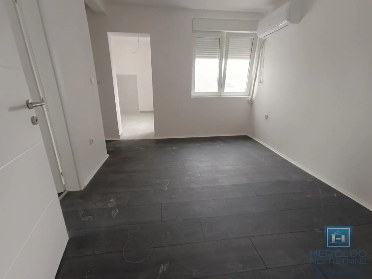 Prodaja, dvosoban stan, 60m², Tabane, Jagodina