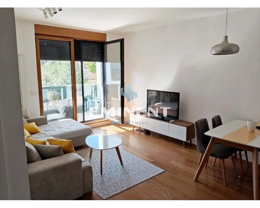 Rent, two bedroom apartment, 52m², Zemun Centar, Zemun Sve Podlokacije