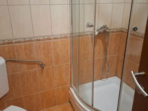 Rent, one bedroom apartment, 33m², Pržice, Kotor - image 7
