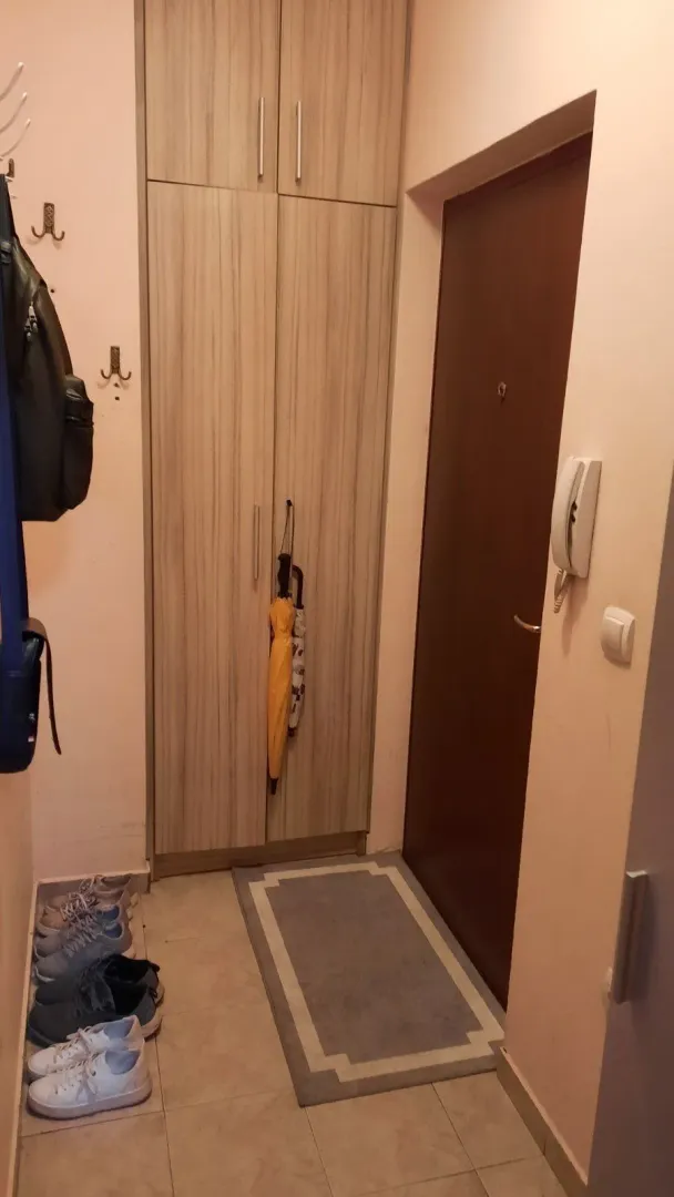 Izdavanje, dvosoban stan, 33m², Pobrežje, Podgorica