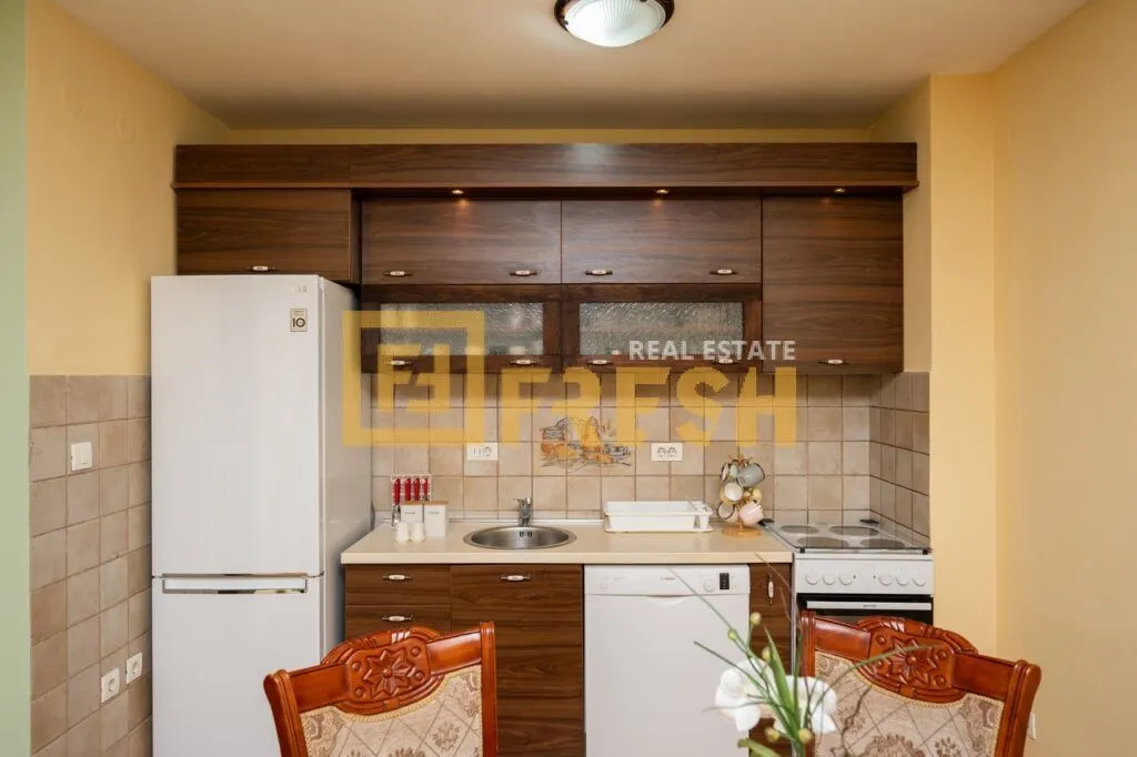 Izdavanje, jednosoban stan, 50m², Stari Aerodrom, Podgorica