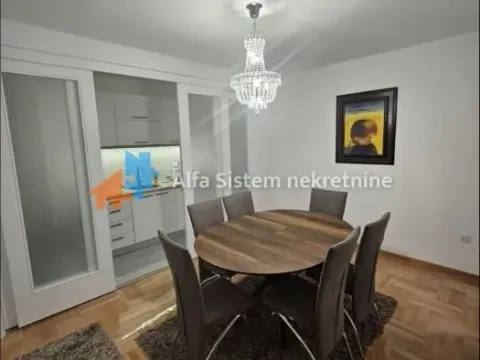 Izdavanje, četvorosoban stan, 120m², Savski Venac, Beograd - image 5