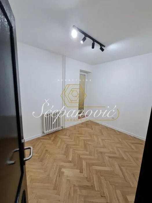 Rent, three bedroom apartment, 55m², Centar, Novi Sad