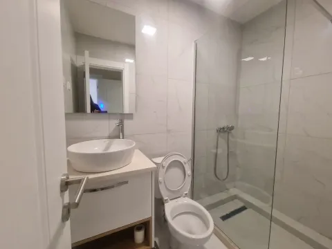 Prodaja, trosoban stan, 70m², City Kvart, Podgorica - image 10