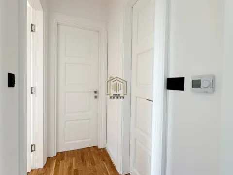 Izdavanje, poslovni prostor, 108m², City Kvart, Podgorica - image 9