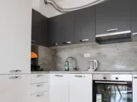 Izdavanje, dvosoban stan, 64m², Bečići, Budva - image 9