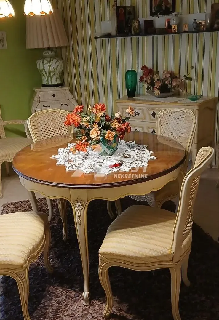 Izdavanje, kuća, 180m², Čerević, Beočin