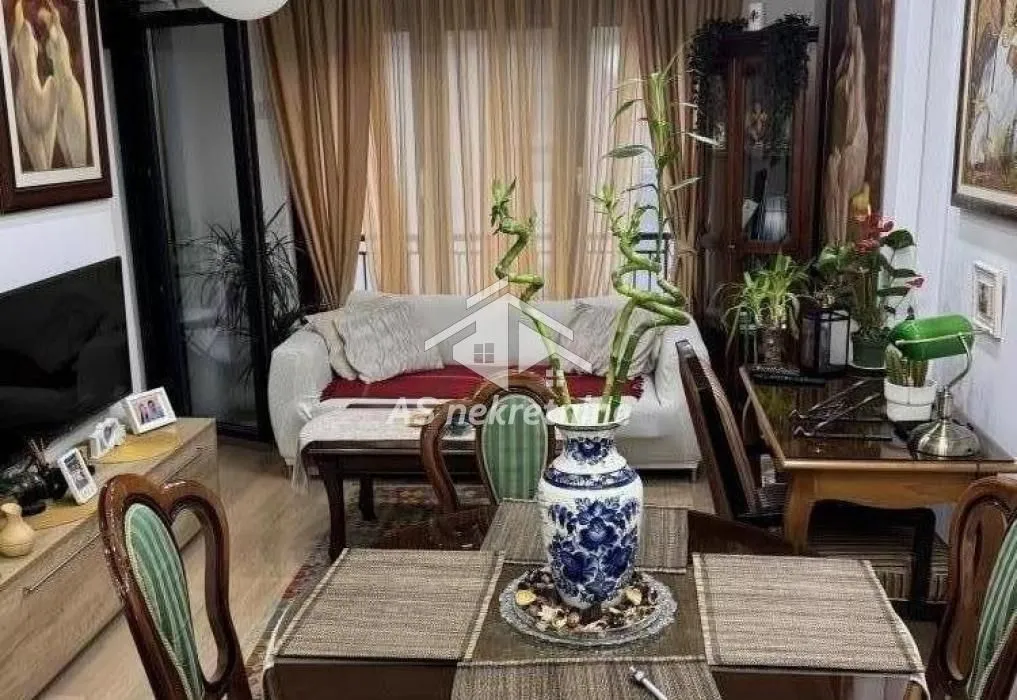 Izdavanje, dvosoban stan, 45m², Stari Grad, Beograd