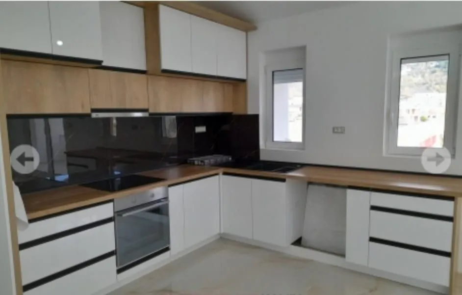 Sale, three bedroom apartment, 160m², Centar, Budva