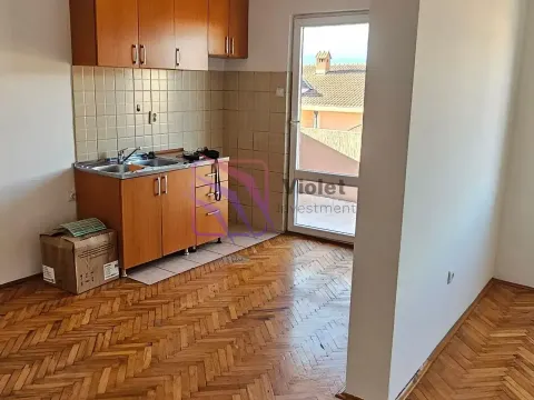 Prodaja, jednosoban stan, 58m², Stari Aerodrom, Podgorica - image 4