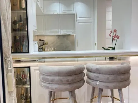 Sale, four bedroom apartment, 175m², Savski Venac, Beograd - image 5