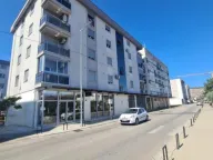 Izdavanje, dvosoban stan, 66m², Blok 6, Podgorica - image 2