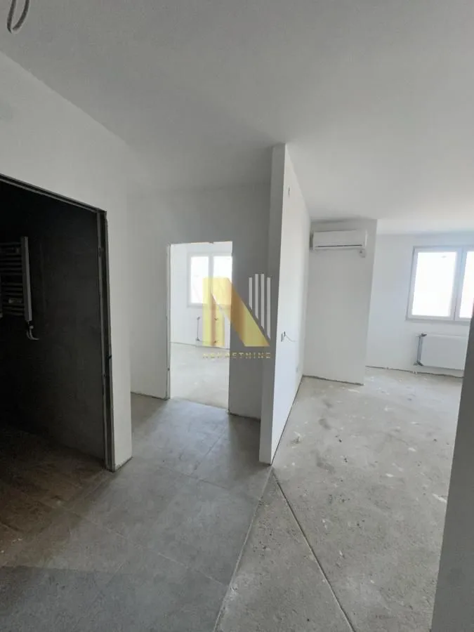 Prodaja, trosoban stan, 60m², Petrovaradin, Novi Sad